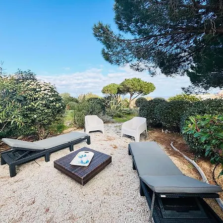 Apartament Boug 27 *